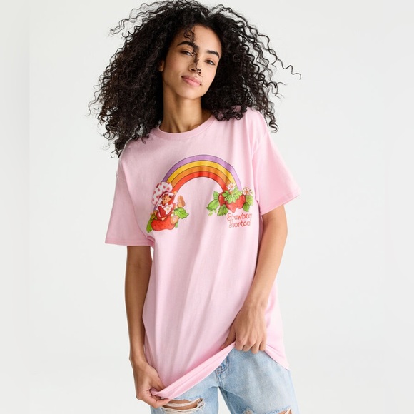 STRAWBERRY SHORTCAKE BOYFRIEND GRAPHIC TEE SIZE MEDIUM NWT AEROPOSTALE - Picture 2 of 4